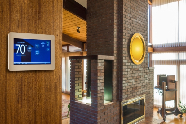 Programmable electronic thermostat installed at home