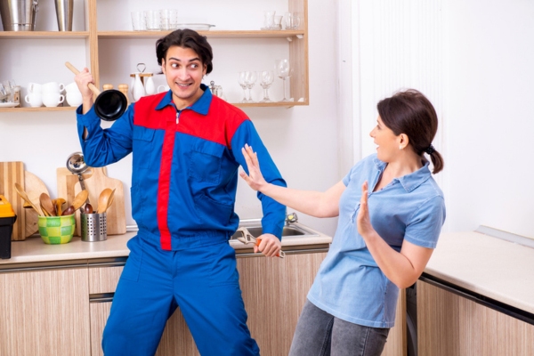 image of a DIY plumber not knowing what to do with a plunger